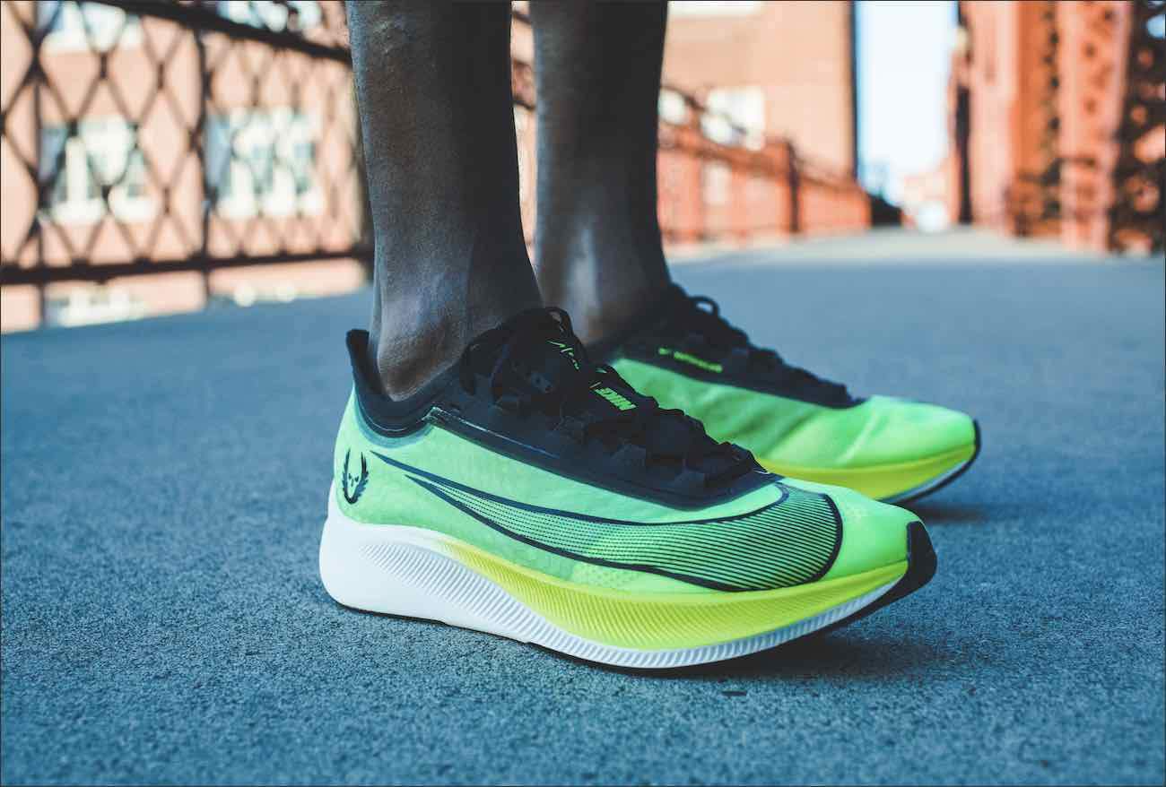 nike zoom fly men's shoes